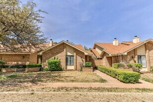 6802 Frankford Ave in Lubbock, TX - Building Photo
