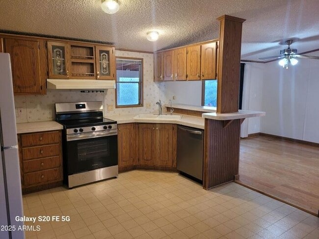 property at 44410 N 14th St