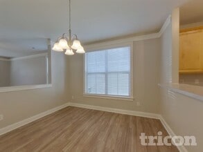 10129 Caldwell Forest Dr in Charlotte, NC - Foto de edificio - Building Photo