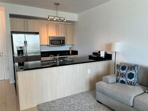 79 SW 12th St, Unit 1505-S in Miami, FL - Building Photo - Building Photo