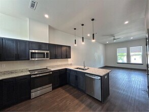 303 Park St in Springdale, AR - Building Photo - Building Photo