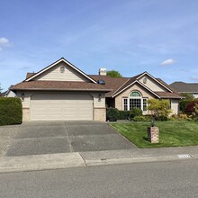 13333 47th Pl W in Mukilteo, WA - Building Photo - Building Photo