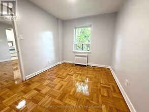 2770-2770 Yonge St in Toronto, ON - Building Photo - Building Photo