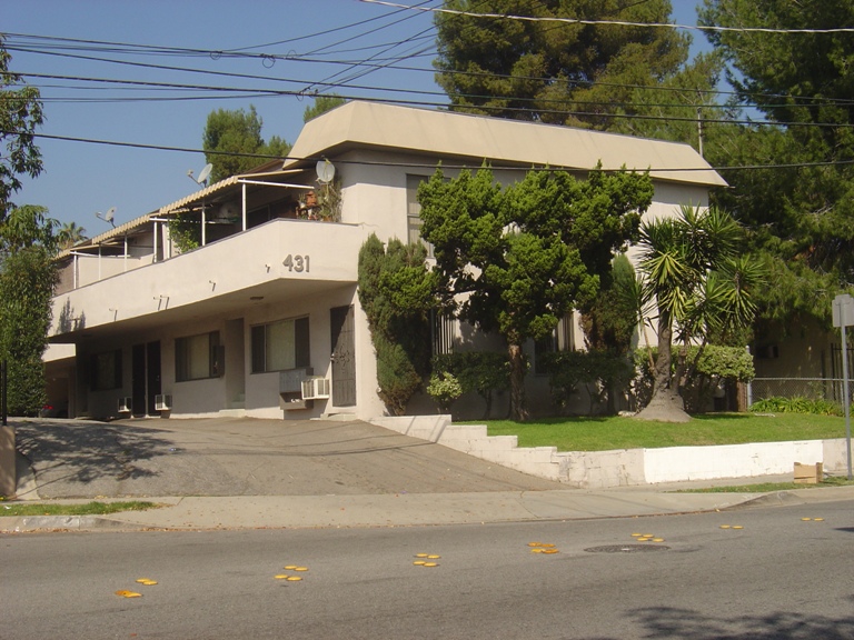 431 N Wilson Ave in Pasadena, CA - Foto de edificio