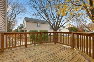 2175 Dalewood Ct in Plainfield, IL - Building Photo - Building Photo