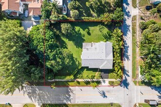 330 W Ocean Ave in Boynton Beach, FL - Building Photo - Building Photo