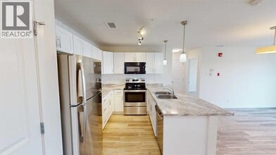 10101-10101 101 Ave in Grande Prairie, AB - Building Photo - Building Photo