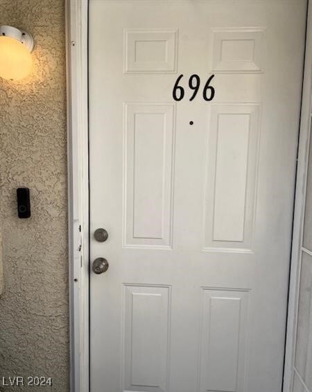 696 Anne Ln in Henderson, NV - Foto de edificio