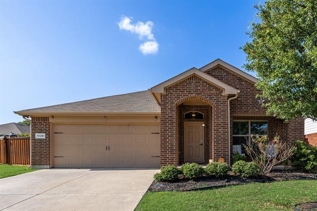 1128 Colchester Ct in Fort Worth, TX - Building Photo