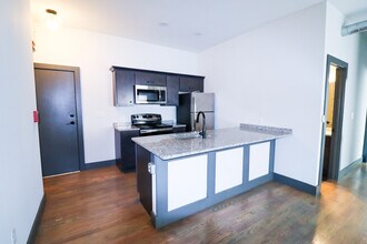 2616 Short Vine St, Unit 4 in Cincinnati, OH - Building Photo - Building Photo