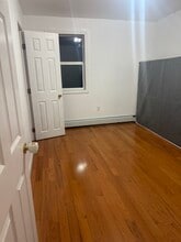 115 Stone St, Unit 3 bed in Clinton, MA - Building Photo - Building Photo
