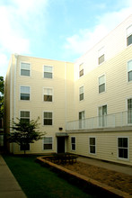 Pine Court Apartments III in Richmond, VA - Building Photo - Building Photo