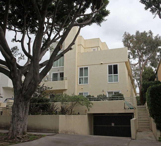 1139 Yale St in Santa Monica, CA - Building Photo - Building Photo