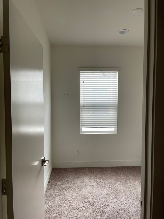 405 S Reaghan Ln in La Habra, CA - Building Photo - Building Photo