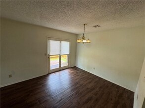 301 S 11th Pl in Rogers, AR - Building Photo - Building Photo