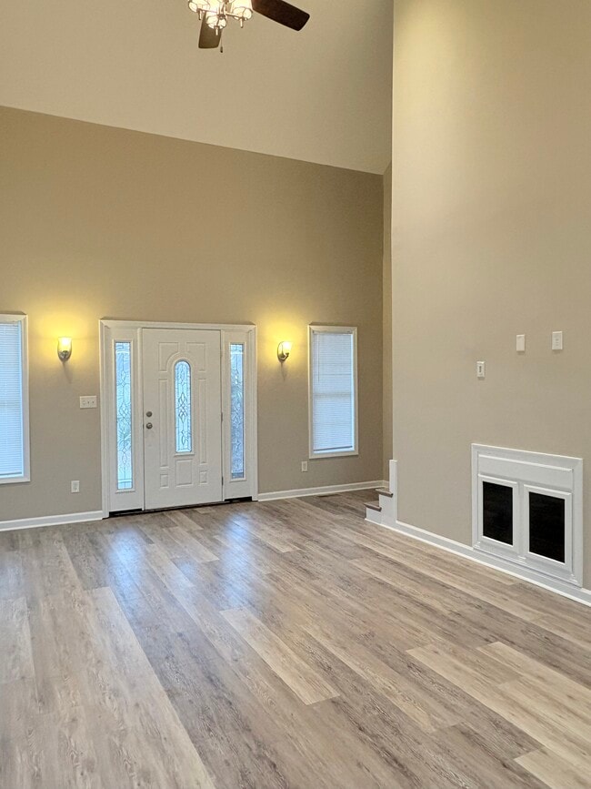 135 Daisy Field Ct in Bowling Green, KY - Building Photo - Building Photo