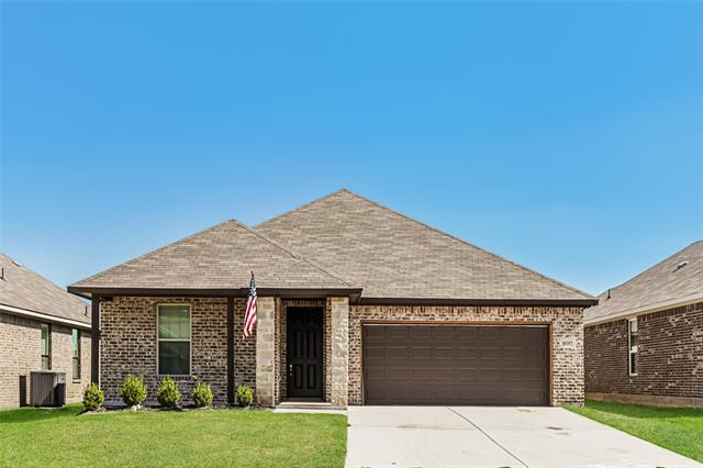10357 Ft Ewell Trl in Crowley, TX - Foto de edificio