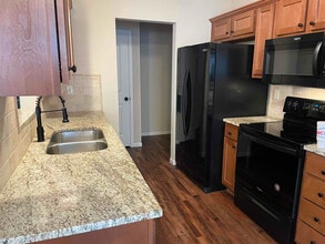 3211 Yankee Tank Ln in Lawrence, KS - Building Photo - Building Photo