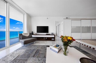 3951 S Ocean Dr in Hollywood, FL - Foto de edificio - Building Photo