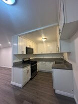 16121 Clark Ave in Bellflower, CA - Building Photo