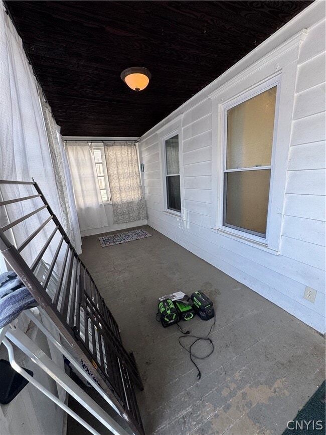 220 Delhi St in Syracuse, NY - Building Photo - Building Photo