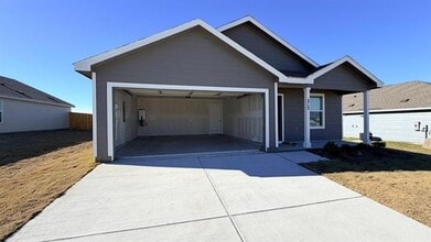 212 Asterwood Ln in Sherman, TX - Building Photo - Building Photo