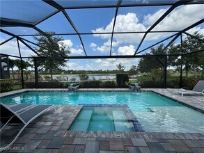 9408 Rapallo St in Naples, FL - Foto de edificio - Building Photo
