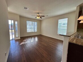 918 Craters of the Moon Blvd in Pflugerville, TX - Building Photo - Building Photo