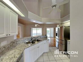 1761 Banyan Dr in Venice, FL - Building Photo - Building Photo