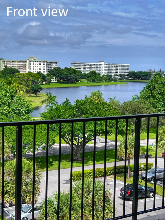 3150 N Palm Aire Dr, Unit Big 2-2 Apartment in Pompano Beach, FL - Foto de edificio - Building Photo