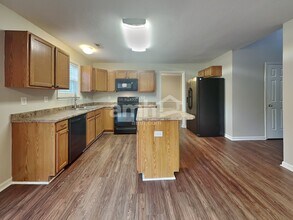 101 Long Pond Ct in Greer, SC - Building Photo - Building Photo