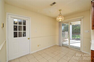 3500 Rosedown Dr in Matthews, NC - Building Photo - Building Photo