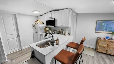 4 Via Ripa Wy in Sea Bright, NJ - Building Photo - Building Photo