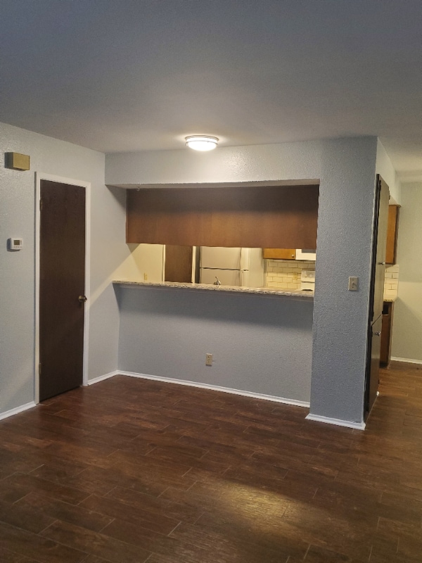 1305 Camp Craft Rd in West Lake Hills, TX - Building Photo - Building Photo