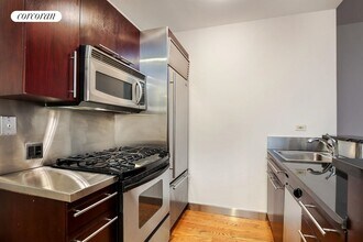 150 Nassau St in New York, NY - Building Photo - Building Photo