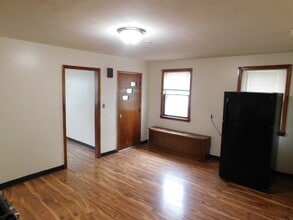 88 Oak St in New Britain, CT - Building Photo - Building Photo