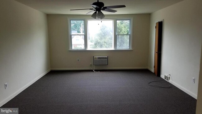 property at 805 Selma St