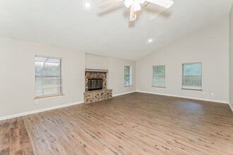 1100 Creekwood Cove in Lawrenceville, GA - Building Photo - Building Photo