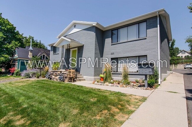 property at 623 E 5th Ave