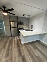 4660 Kester Ave, Unit 116 in Los Angeles, CA - Building Photo