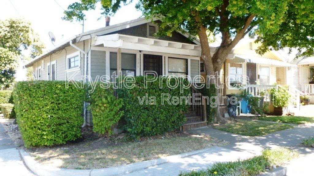 126 Contra Costa St in Vallejo, CA - Building Photo