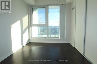 5 Buttermill Ave. in Vaughan, ON - Building Photo - Building Photo