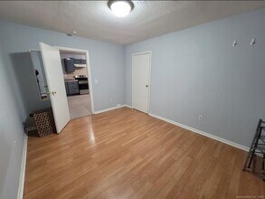 92 Highland Ave in Naugatuck, CT - Building Photo - Building Photo