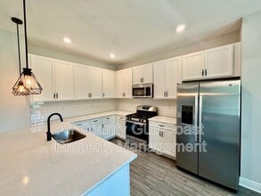 8132 Tea Olive Ter in Palmetto, FL - Building Photo - Building Photo