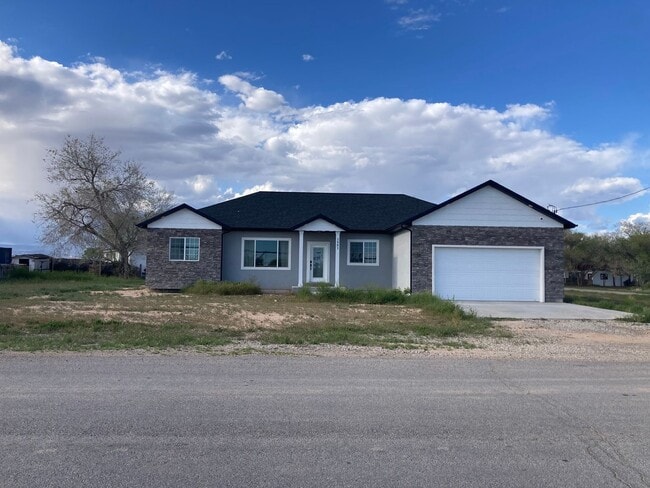 property at 3981 3500 S St