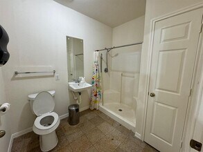 9400 Bellaire Blvd in Houston, TX - Building Photo - Building Photo