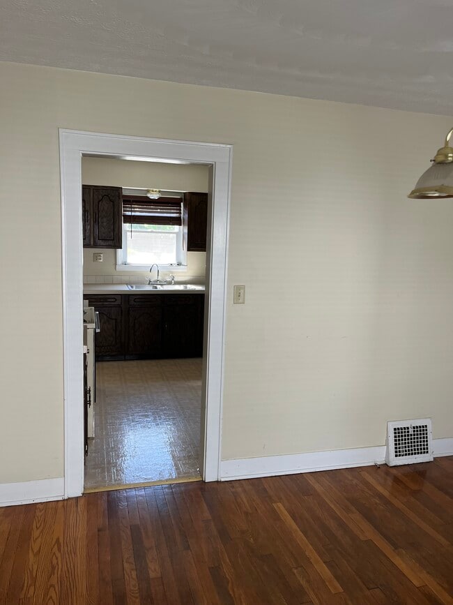 435 31st St SW in Barberton, OH - Building Photo - Building Photo