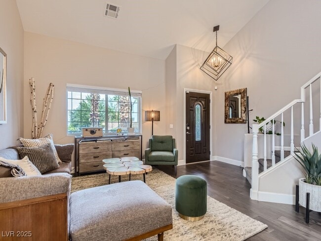 property at 1413 Woodmore Dr