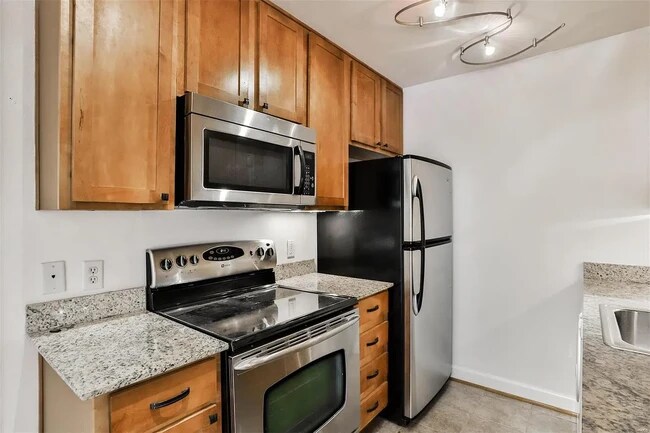 property at 5630 Pershing Ave