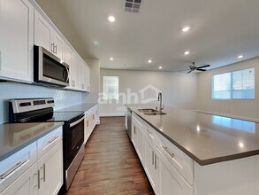 274 Yasmin Daylily Pl in Henderson, NV - Building Photo - Building Photo